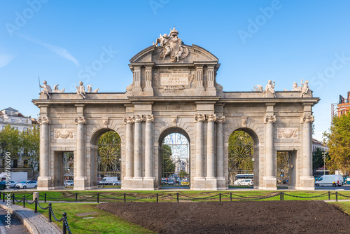 Puerta de Alcala, Alcala Gate, in the Plaza de la Independencia in Madrid, Spain