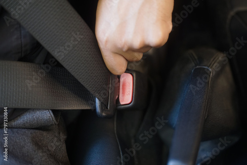 Fasten your seatbelt before driving to prevent accidents