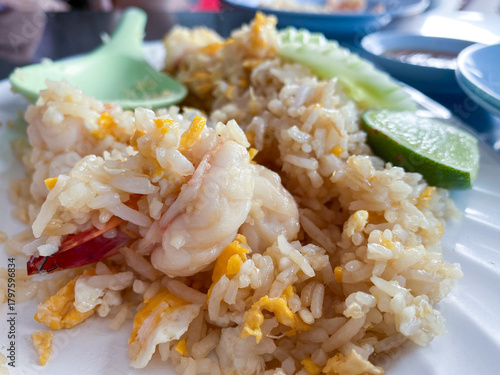 Delicious Shrimp Fried Rice with Lime and Vegetables