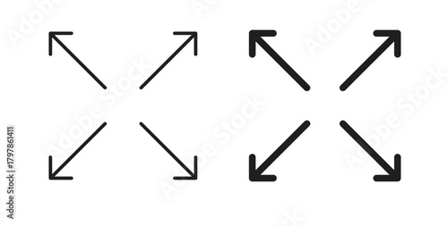 Expand icon with editable stroke and flat vector pack