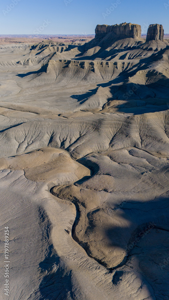 Fototapeta premium Aerial view of Moon Overlook desert landscape