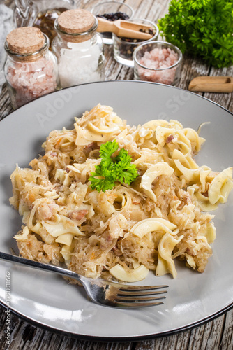Pasta with sauerkraut and bacon.
