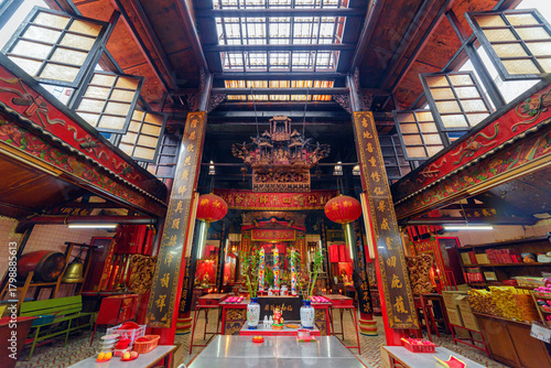 Canvas Print Inside view of Sin Sze Si Ya Temple, Kuala Lumpur