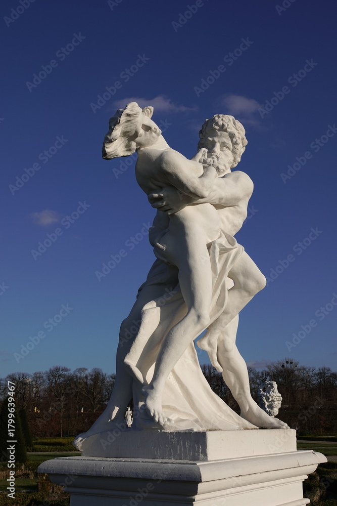 Obraz premium greek stone statue in park