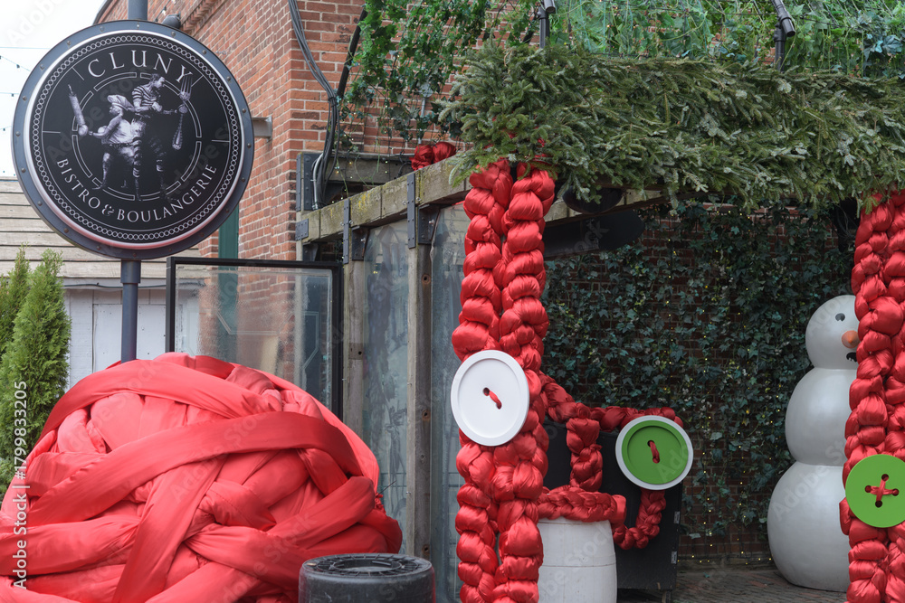 Fototapeta premium Cluny Bistro & Boulangerie decked out for the holidays at The Distillery Historic District, Toronto