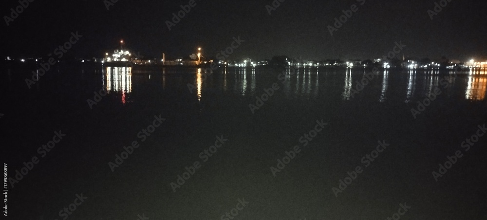 Fototapeta premium night and river 