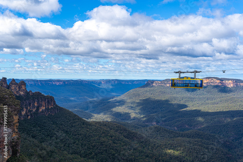 Cable car and Three Sisters Rock Formation, Blue Mountains, New South Wales, Australia