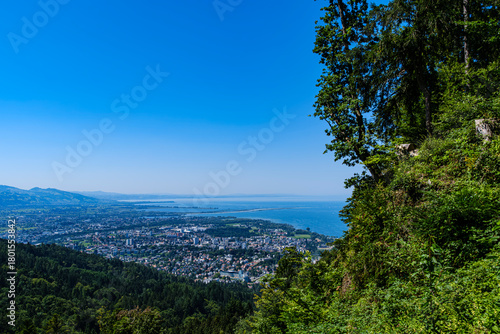 Blick über den Bodensee bei Bregenz, Vorarlberg, Österreich
