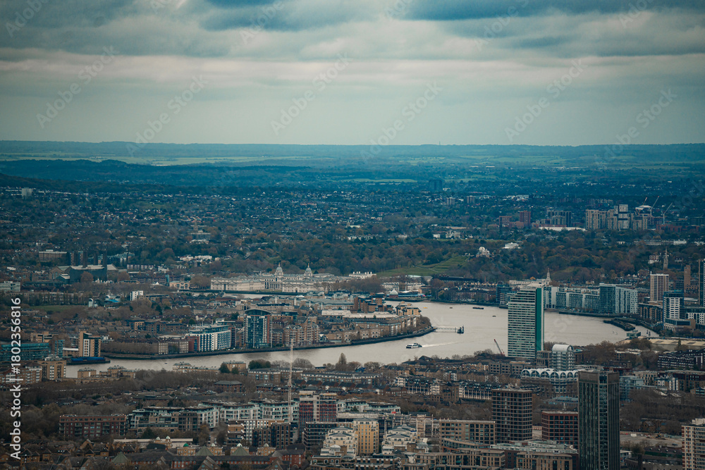 Obraz premium City Of London Urban Landscape, River Thames, South East London Cityscape Aerial Elevated View, Deptford, Isle of Dogs, Tower Hamlets, Greenwich, Rotherhithe, England, United Kingdom
