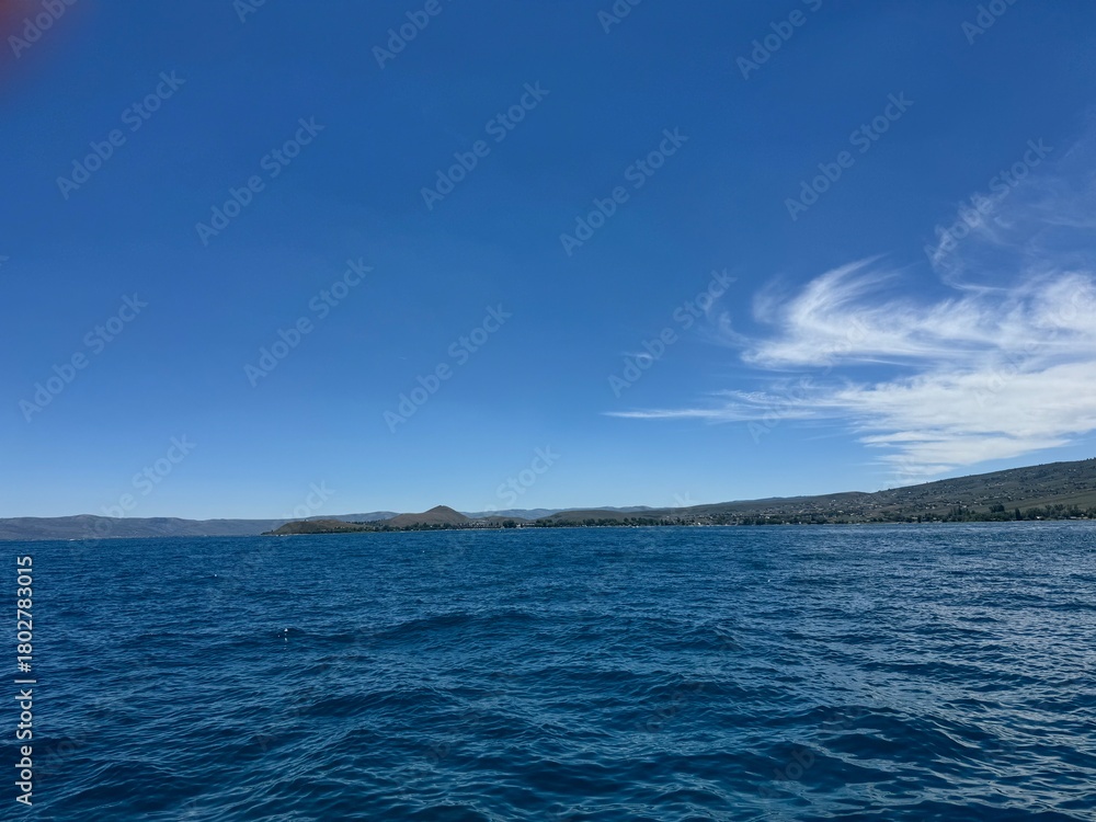 Fototapeta premium blue sky and lake