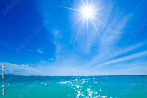 Fototapeta Naklejka Na Ścianę i Meble -  ocean wave background sea and sand