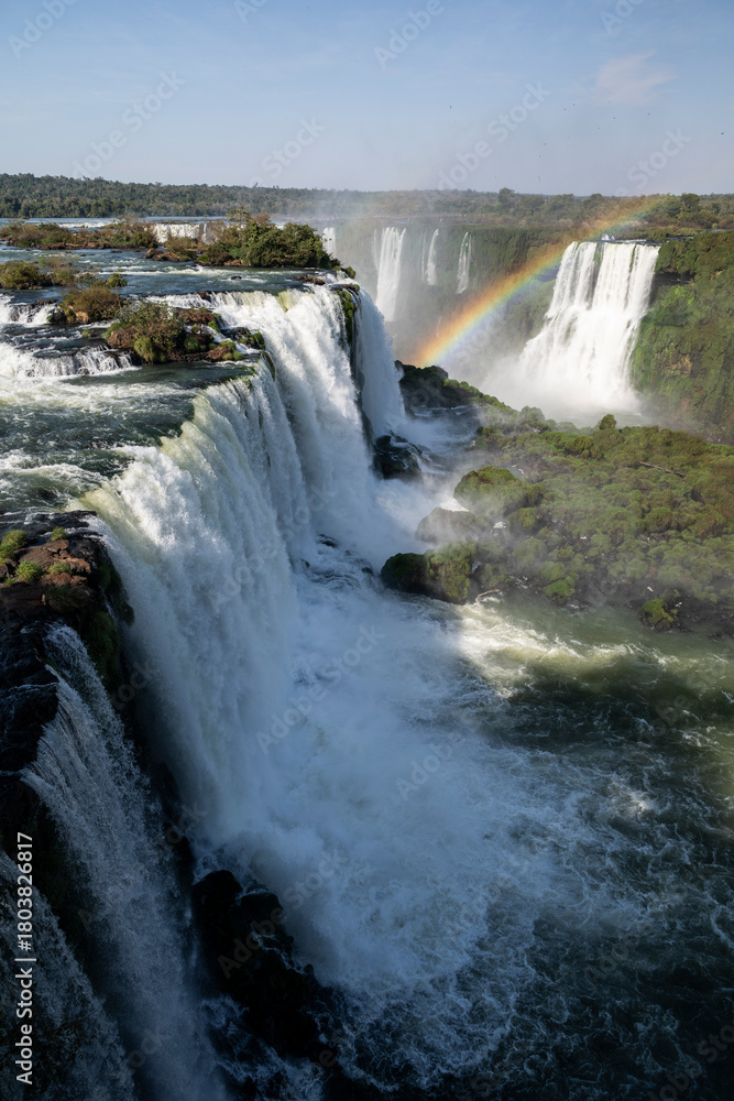 Fototapeta premium Beautiful view to rainforest waterfalls in Iguaçu Falls