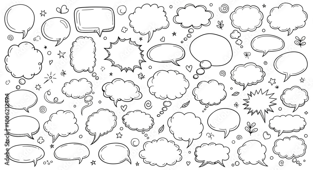 Fototapeta premium Hand drawn speech bubbles collection in doodle style comic elements and design