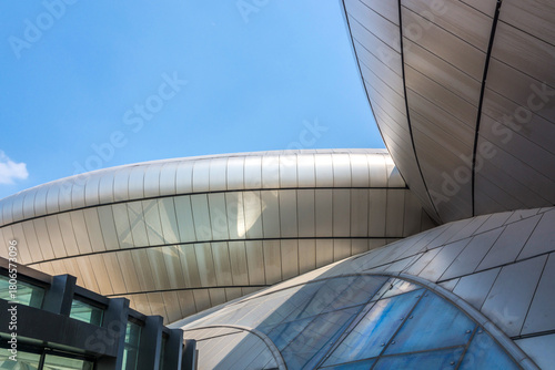 Captivating Architectural Design Showcasing Modern Lines and Sleek Surfaces