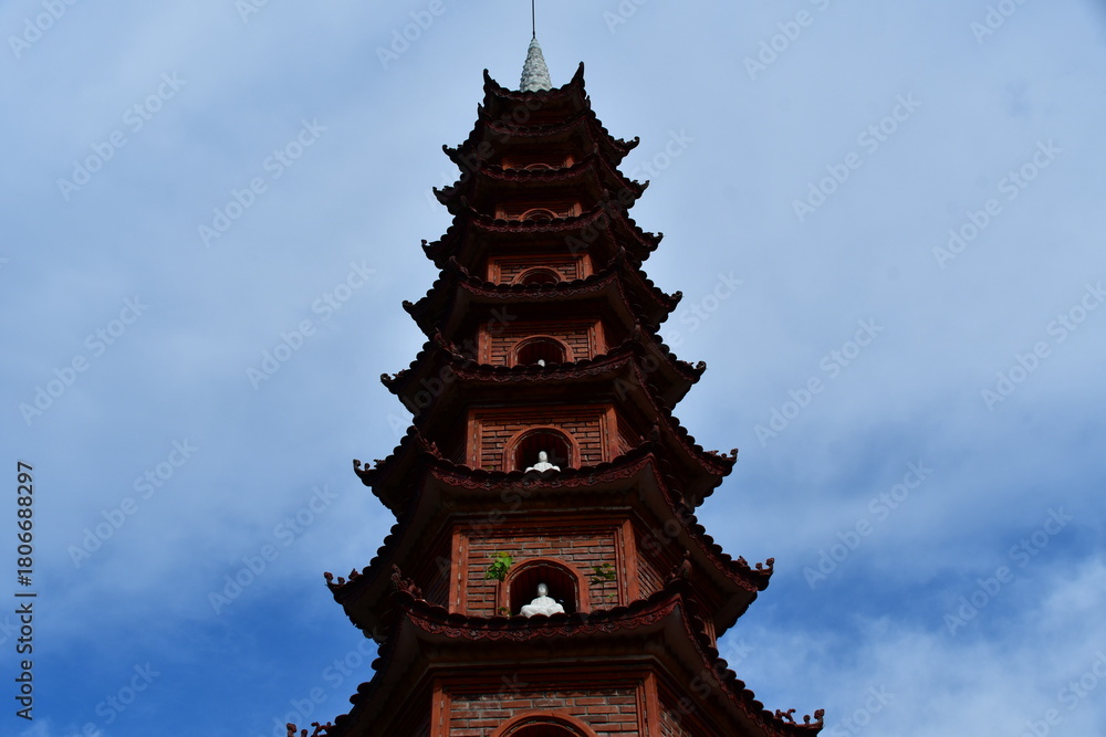 Fototapeta premium ベトナムハノイの鎮国寺（チャンクオック寺）