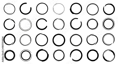 Collection of Hand-Drawn Circle Outlines Grunge, Brushstroke, and Simple Circular Designs