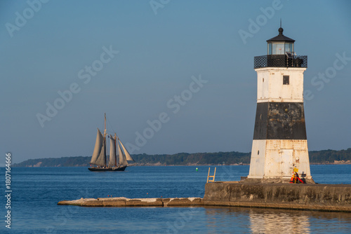 Wallpaper Mural Presque Isle North Pierhead Lighthouse, Erie, PA Torontodigital.ca