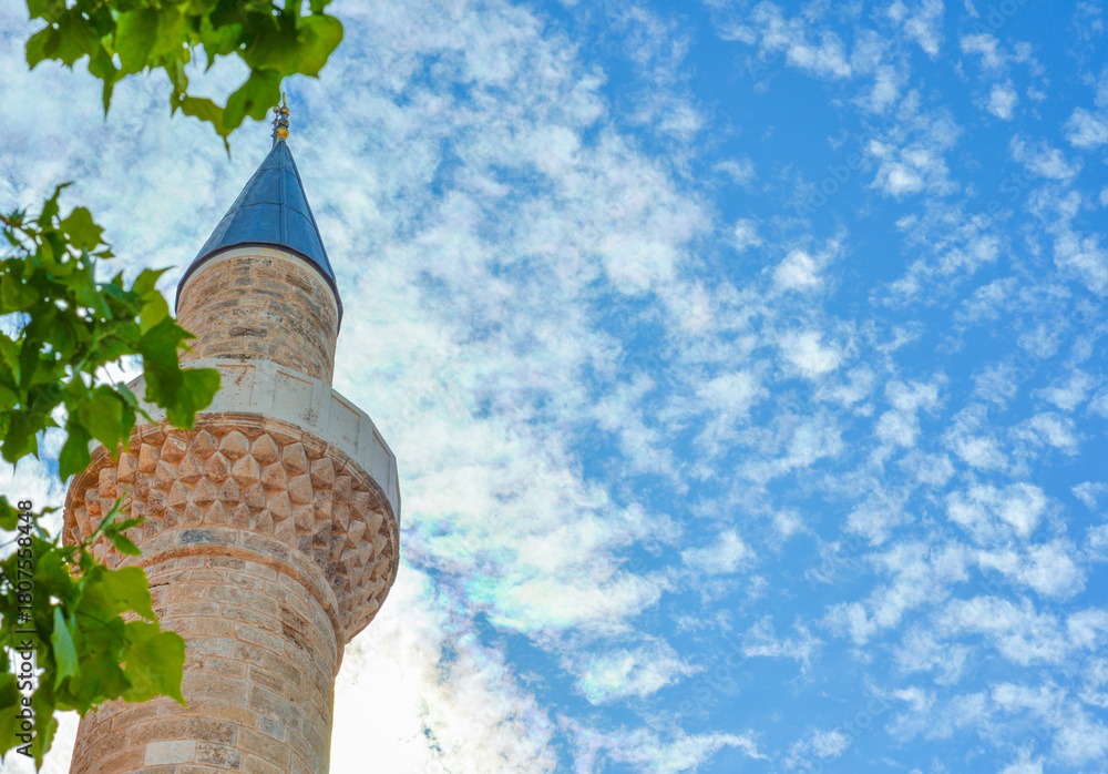 Fototapeta premium Kesik Minare Mosque in Antalya City, Turkiye