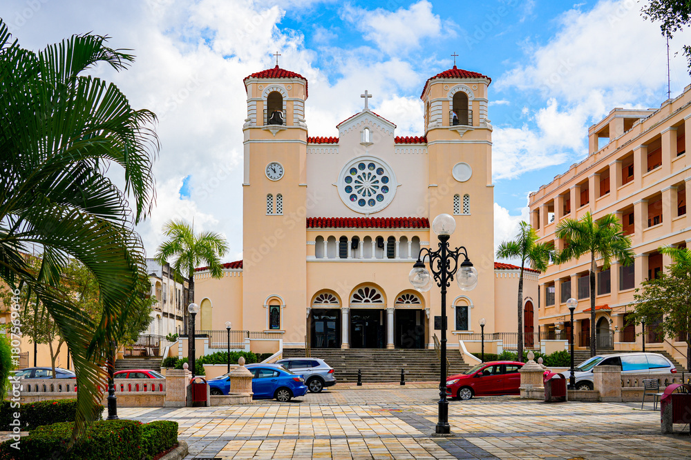 Fototapeta premium Catedral Dulce Nombre de Jesús (Sweet Name of Jesus Cathedral) in Caguas, Puerto Rico