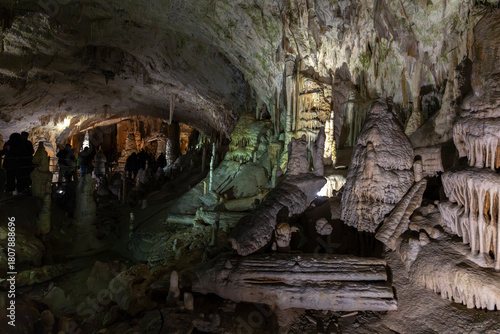 Postojna, Tropfsteinhöhle, Postojnska jama, Adelsberg, Stalagmit Brilliant, Slovenien, 27.10.2025 < english> Postojna, stalactite cave, Postojnska jama, Adelsberg, Slovenia, October 27, 2025