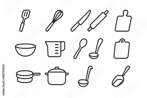Kitchen Icon Set. Kitchen essentials. Line icon set of kitchen essentials: frying pan, handle, spatula, lid, cutting board, oil bottle, flame, pot holder, egg,