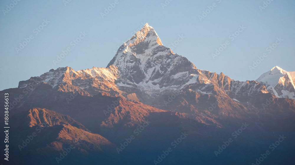 Fototapeta premium Landscape of Machapuchare peak, Annapurna mountain range in Pokhara , Nepal