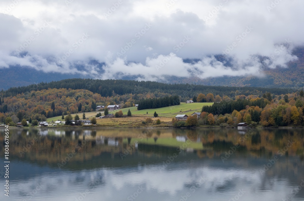 Fototapeta premium lake in the mountains