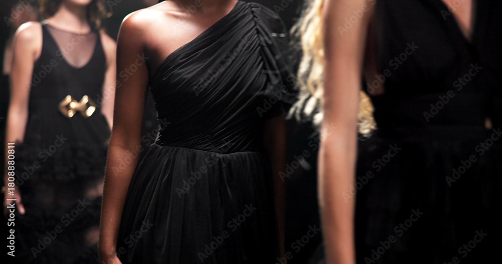 Φωτογραφία Runway model, women or dress in fashion show with designer launch, gown collection or style expo