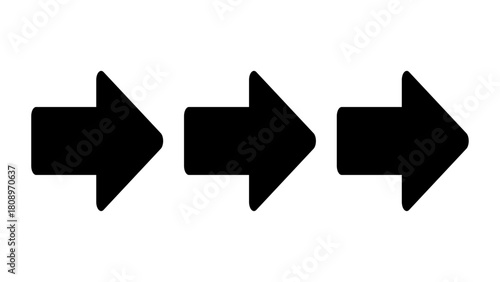 三つの矢印が右方向へ連続して伸びる構成のイラスト
