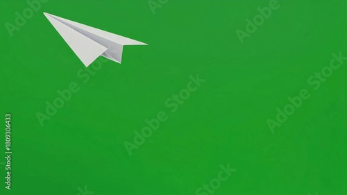 3D Origami Paper Airplane Flying and Landing on Green Screen – HD Animation Clip