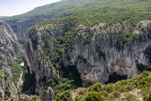 Tableau sur toile Breathtaking views from The Route des Crêtes on the Gorges du Verdon  a deep, steep canyon formed by the Verdon River located in the Alpes-de-Haute-Provence region of Southeastern France
