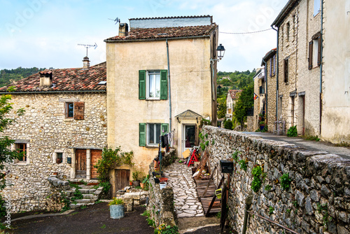 Fototapeta Naklejka Na Ścianę i Meble -  The narrow streets of the old village Trigance in Provence, France