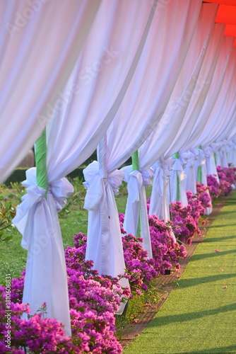 Quadro su tela white curtain decorate for party in the garden
