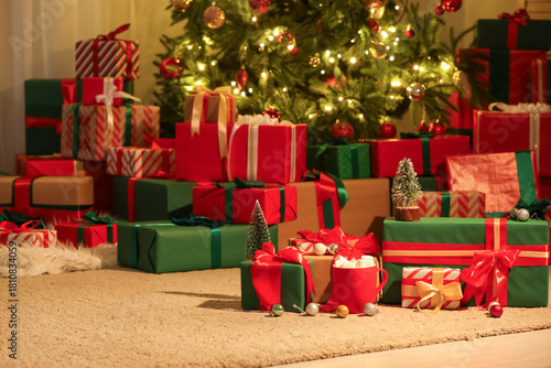Many different gift boxes w...