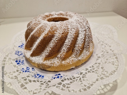 Marmorkuchen mit Staubzucker