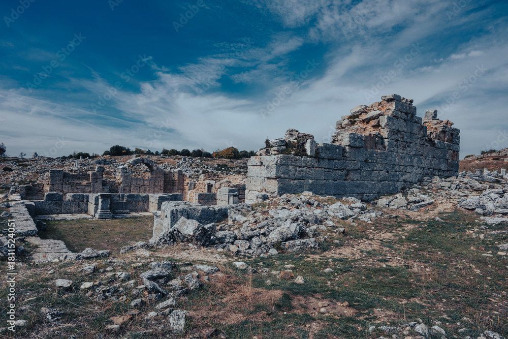 Fototapeta premium Cremna or Kremna (Ancient Greek: Κρῆμνα), was an ancient town in Pisidia. It is situated in the district of Bucak. It stands in a remote valley on a high plateau dominating the ancient Cestrus River 