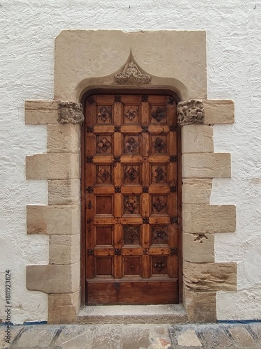 puerta labrada