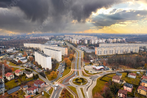 Miasto Jastrzębie-Zdrój na Śląsku w Polsce. Panorama z lotu ptaka jesienią.