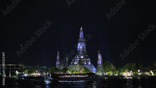 Chao Phraya River Sunset Video Background, see the colorful lights from the spotlights at the 2025 Chao Phraya River Festival, see the beautiful Wat Arun, a world-class tourist attraction.