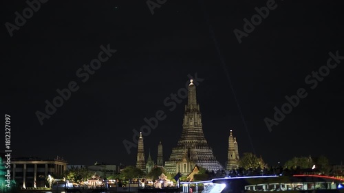 Chao Phraya River Sunset Video Background, see the colorful lights from the spotlights at the 2025 Chao Phraya River Festival, see the beautiful Wat Arun, a world-class tourist attraction.