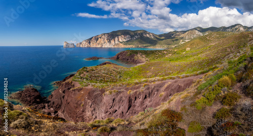 Foto High-resolution panorama of the Saint Barbara Trail, following the miners' footsteps