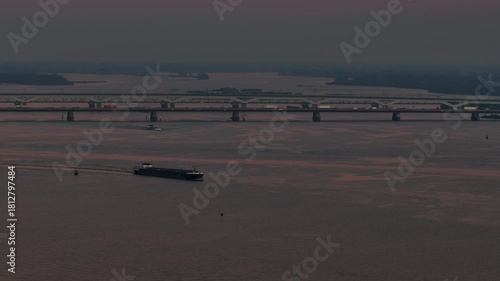 Moerdijk, Noord-Braband, the Netherlands, 1st of November 2025; The Moerdijk Bridge and Hollandsdiep Bridge with the A16 motorway between Breda and Dordrecht, in the evening.