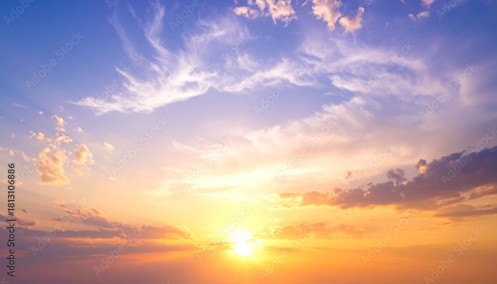 Obraz premium 光がにじむ空の静寂感あふれるリラクゼーション背景