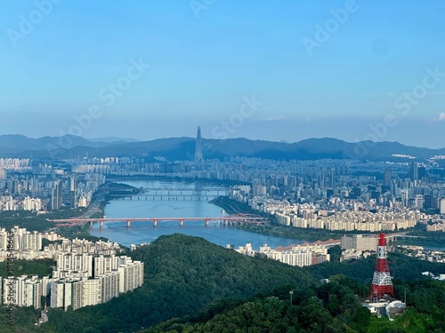 Canvas Print Panoramic View of Seoul Cityscape with Han River and Namsan Tower on a Clear Day