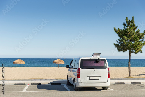 Auto camping on the beach