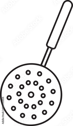 Simple line drawing of a skimmer spoon with a perforated head
