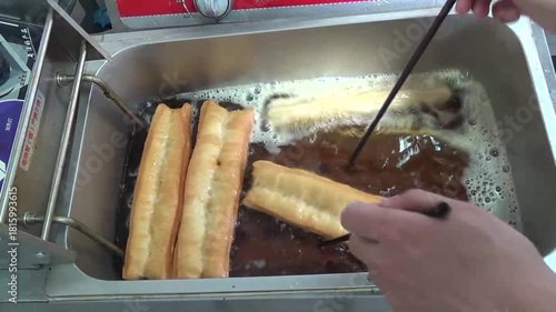 food, breakfast, cuisine, snack, gourmet, dinner,Chinese cruller,Chinese oil stick,Chinese donut,Chinese fried dough stick,Chinese churro