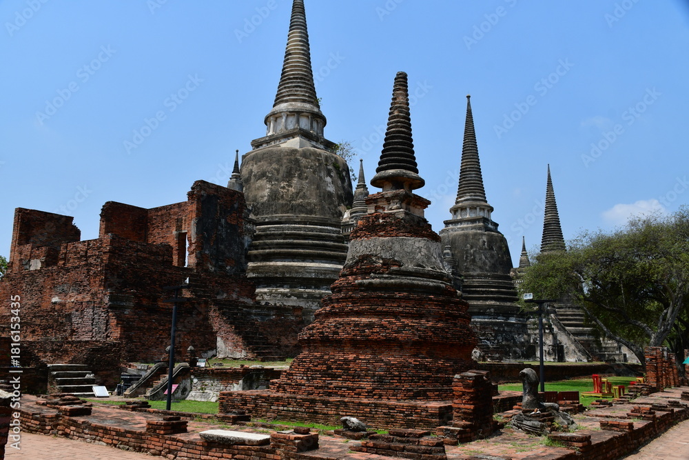 Fototapeta premium タイアユタヤのワット・プラ・シー・サンペット