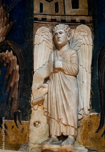 Wallpaper Mural Marble statue (19th century) of an angel holding scroll. Torontodigital.ca