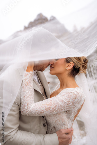 Hochzeitspaar bei den Drei Zinnen